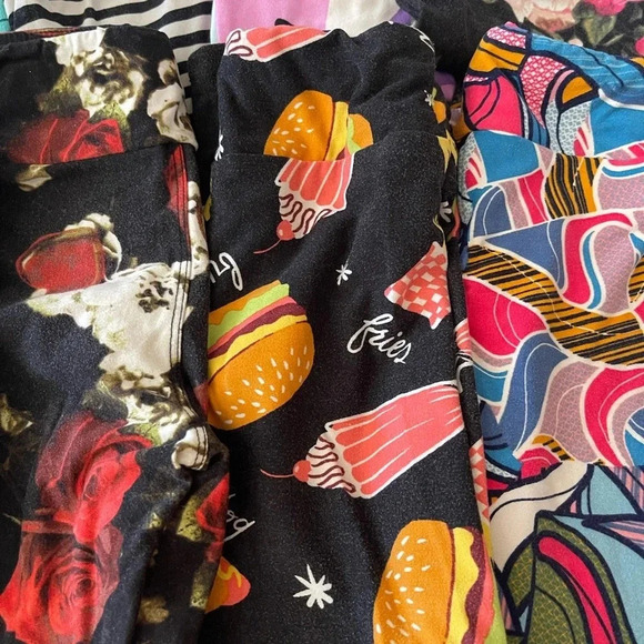 Lot of little girl sized S/M Lularoe leggings~ 12 pairs - Picture 2 of 5